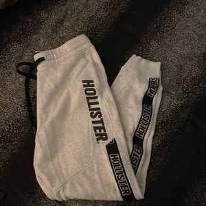 Hollister joggers